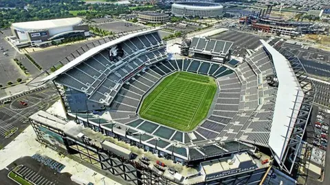 刘国梁遭受耻辱：被迫参与王中琪违规谋利，乒羽中心监管不力